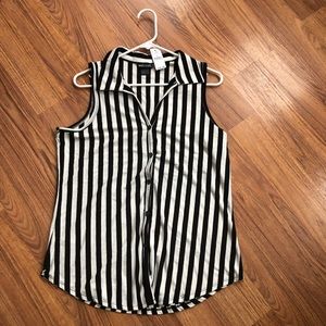 Wet Seal Vertical Striped Sleeveless Button Up Vest